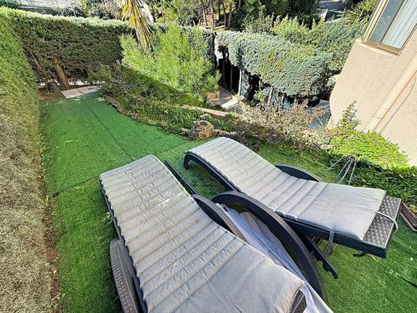 Bandol - La Peyrière - Grand appartement T1 - Terrasse & Solarium