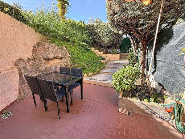 Bandol - La Peyrière - Grand appartement T1 - Terrasse & Solarium