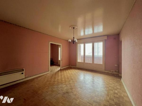 QUARTIER CHAIGNEAU - APPARTEMENT T4 AVEC GARAGE A RENOVER