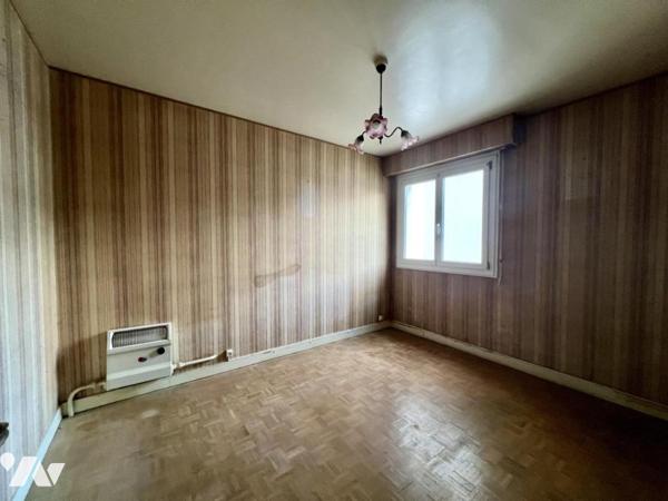 QUARTIER CHAIGNEAU - APPARTEMENT T4 AVEC GARAGE A RENOVER