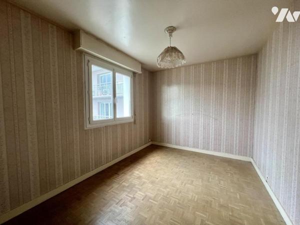 QUARTIER CHAIGNEAU - APPARTEMENT T4 AVEC GARAGE A RENOVER