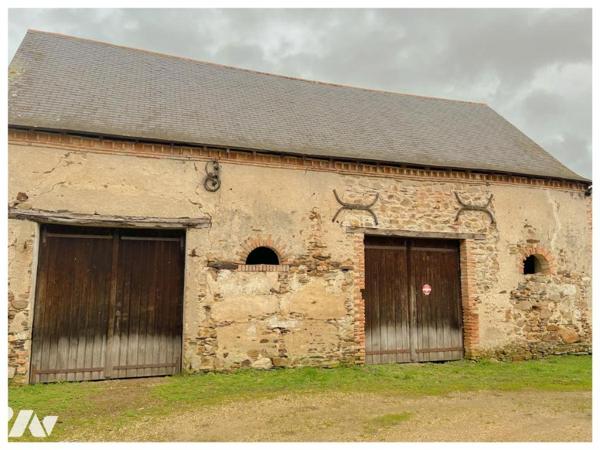 ANGERS à 30 km /Manoir d'exception / Propriété rénovée dans les règles de l'art de 363 m² habitable