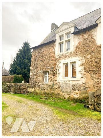 ANGERS à 30 km /Manoir d'exception / Propriété rénovée dans les règles de l'art de 363 m² habitable