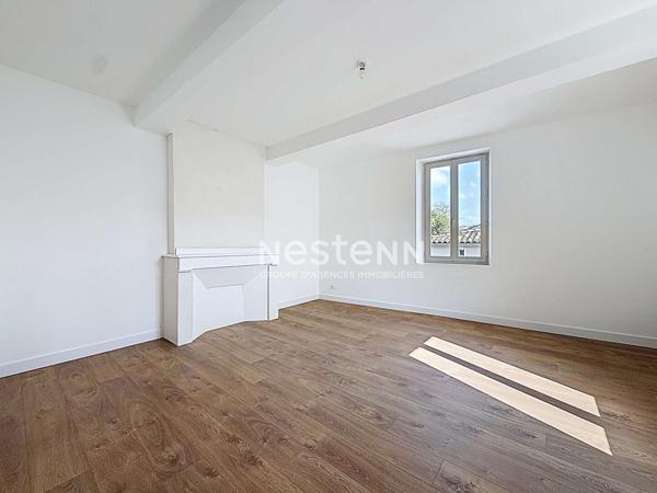 A VENDRE - Lherm - Maison de ville rénovée T4 d'environ 122.9m² avec dépendance