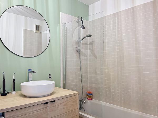 Appartement Suresnes 3 pièce(s) 64 m2