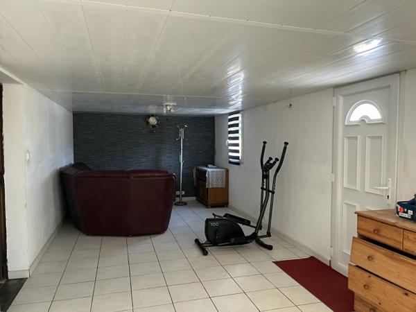 Maison à vendre |  Saint-Pierre-d'Eyraud |  5 pièces | 142 m²