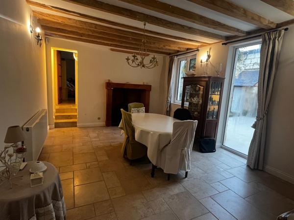 Maison à vendre à Vernantes 8 pièces 151 m²