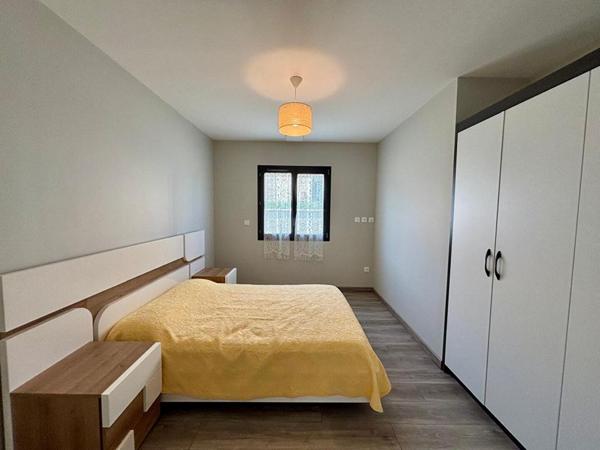 Maison contemporaine toit plat - 156 m² - Terrain de 1861 m²  - Secteur Nevers