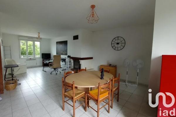 Immeuble à vendre 200 m² Sussey