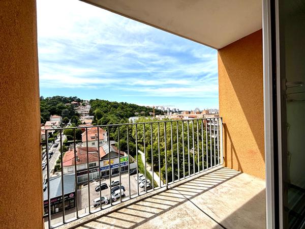 À vendre : Appartement 3 pièces à Saint-Étienne - La Terrasse