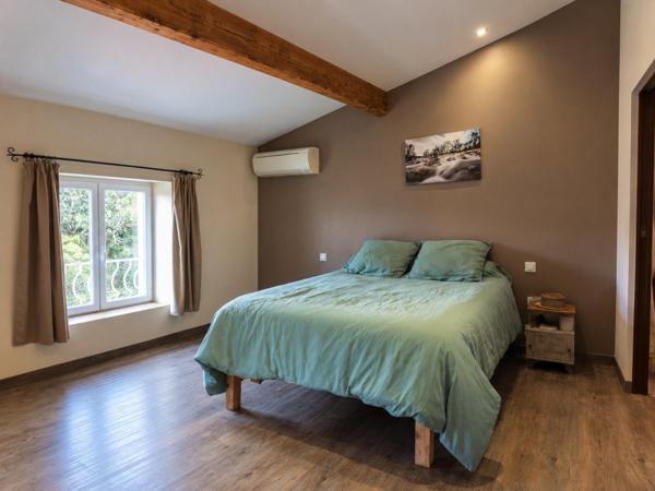 Maison à ARGELIERS, 11120 - 4 pièces 152m²