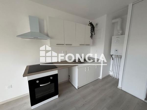 Location Studio 28.1 m² - 69 - 71 AVENUE NATIONALE Reims 51100