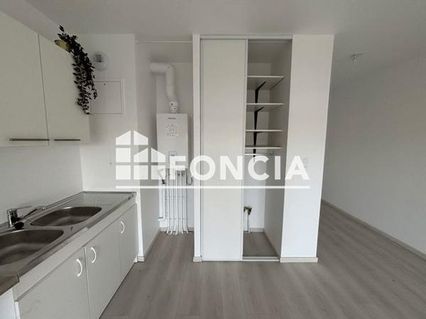 Location Studio 28.1 m² - 69 - 71 AVENUE NATIONALE Reims 51100