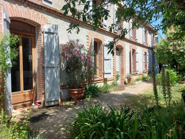 QUARTIER BEAUSOLEIL Maison à vendre 5 pièces MONTAUBAN (82), d'environ 200m² habitable, jardin, dépendance, et carport.