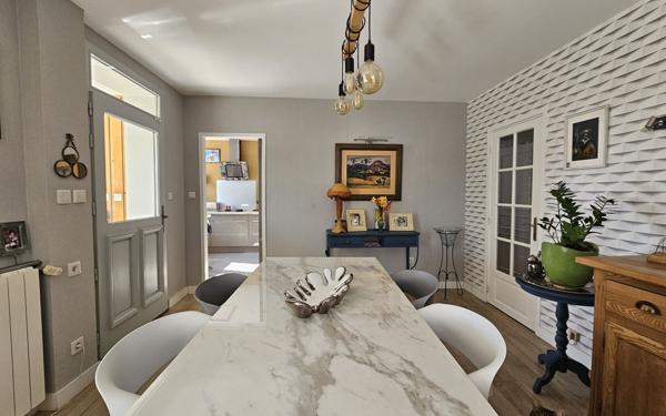 Maison à vendre    8 pièces • 181,12 m2 Savasse