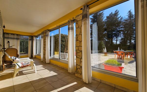 Maison à vendre    8 pièces • 181,12 m2 Savasse