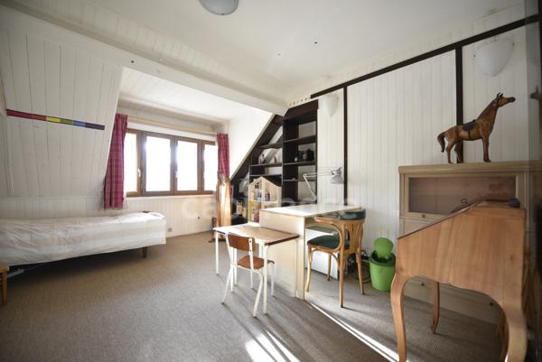 Vernon (27) – Maison cœur de ville avec vue Seine, 4 chambres.