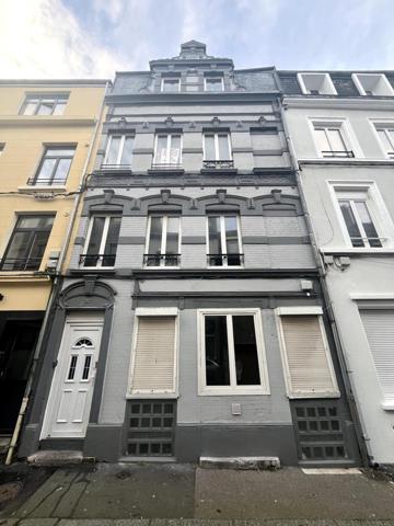 Investissez sans attendre : immeuble déjà loué offrant un rendement immédiat et une gestion simplifiée.