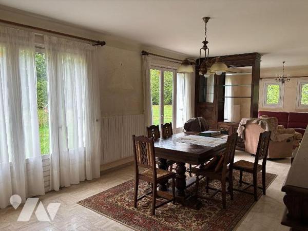 Maison a Vendre à BRIEC, en Finistère Sud (29), en Campagne, Maison Traditionnelle comprenant e...