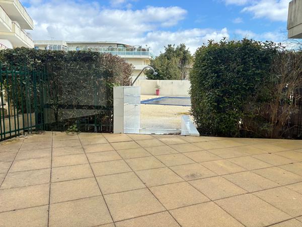 Appartement 1 pièce à louer La Rochelle - 17000 / Réf: 2565