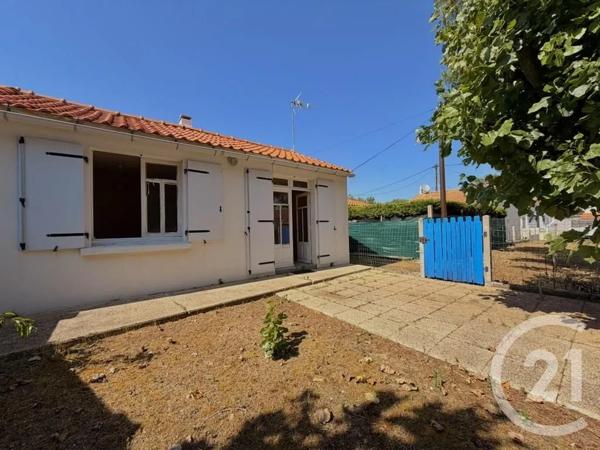 Maison à vendre  3 pièces - 75 m 2   LE FENOUILLER  - 85