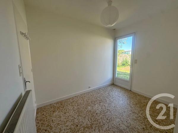 Maison à vendre  3 pièces - 75 m 2   LE FENOUILLER  - 85