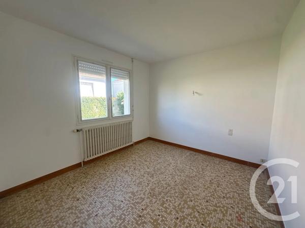 Maison à vendre  3 pièces - 75 m 2   LE FENOUILLER  - 85