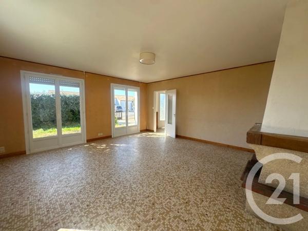 Maison à vendre  3 pièces - 75 m 2   LE FENOUILLER  - 85