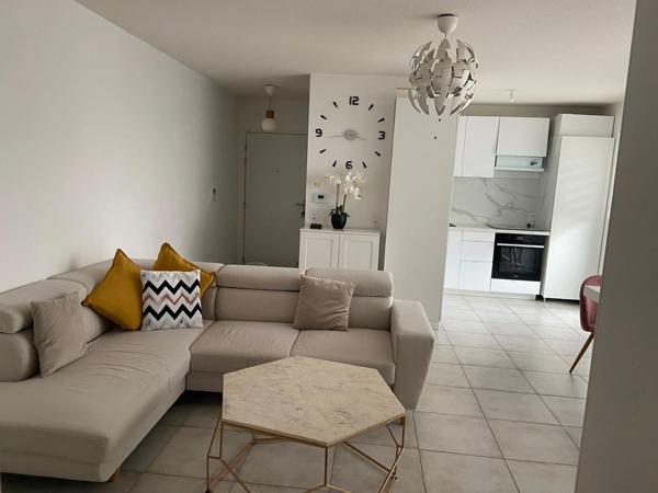 Appartement à louer 3 pièces meublé ANNEMASSE (74)