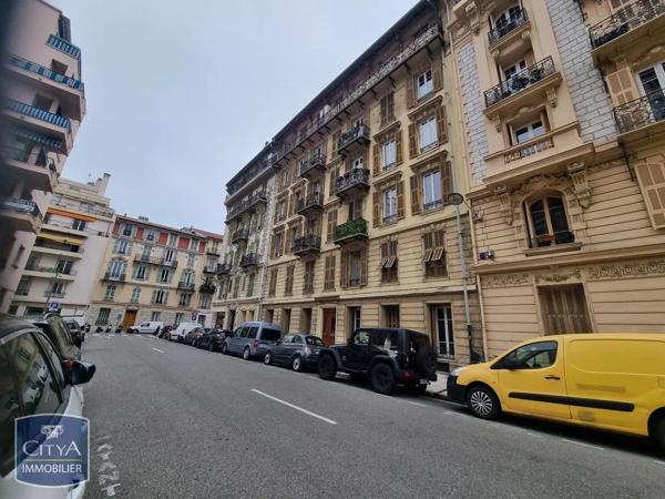 Local professionnel à louer