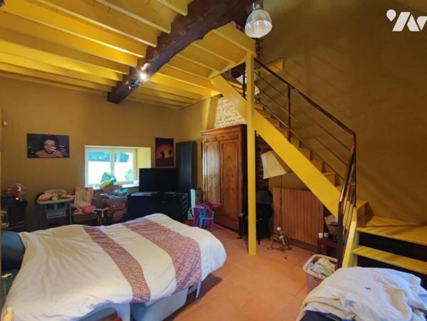 PROPRIETE - proche de JANZE