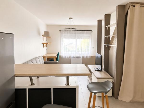 Appartement 2 pièce(s) meublé - Carrières sous Poissy Loyer 900 €/mois charges comprises **  - Référence  106598