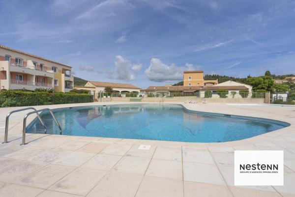LES ISSAMBRES T2 DERNIER ETAGE VUE MER ET MONTAGNE PISCINE TENNIS