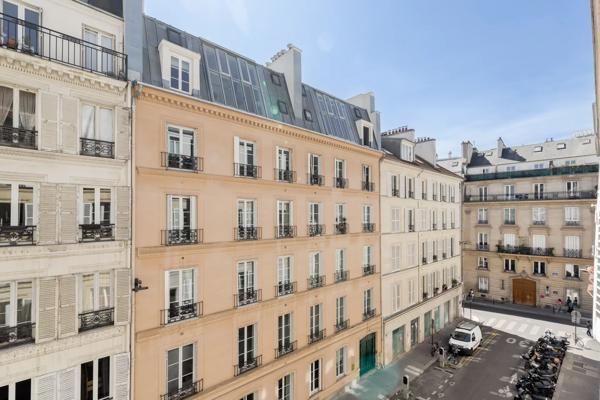 Appartement Paris 9 e - NOUVELLE ATHÈNES / RUE PAUL ESCUDIER