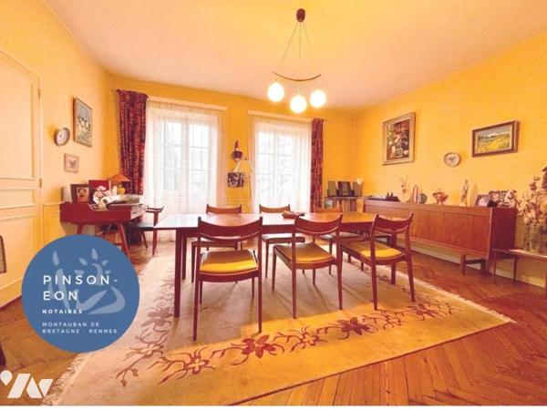 Belle demeure de caractère idéalement située à deux pas du centre de Loudéac.