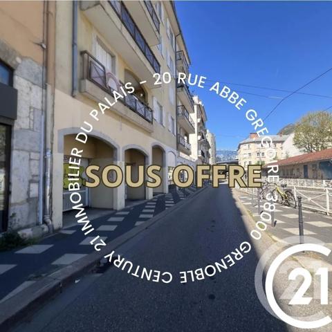 Parking à vendre  15 m 2   GRENOBLE  - 38