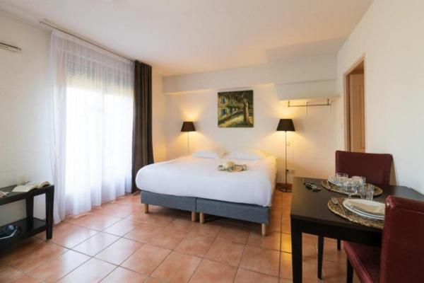 INVESTISSEMENT LOCATIF – CARCASSONNE – Résidence de Tourisme CERISE Carcassonne Sud - 6,85% de rentabilité