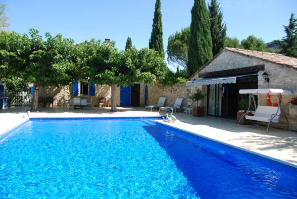 Mas rénové 4 chambres - Piscine dans une résidence sécurisée