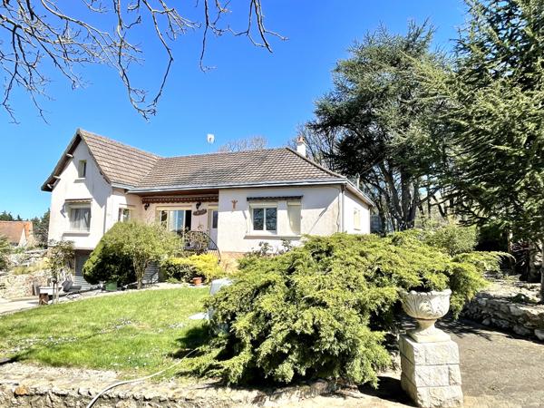 PAVILLON 3 CHAMBRES - GARAGE - TERRAIN