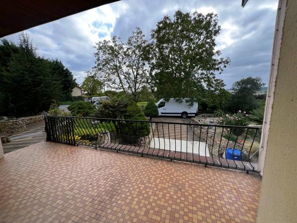 PAVILLON 3 CHAMBRES - GARAGE - TERRAIN