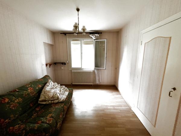 PAVILLON 3 CHAMBRES - GARAGE - TERRAIN