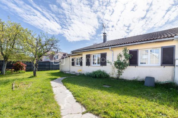 Maison traditionnelle de 145,76 m²