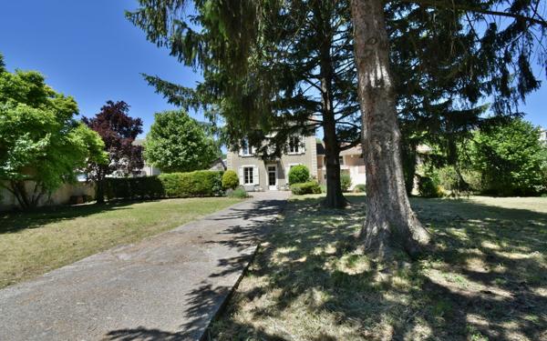 Maison à vendre    7 pièces • 196,08 m2 Miribel