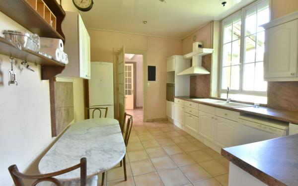 Maison à vendre    7 pièces • 196,08 m2 Miribel