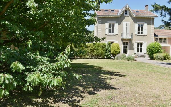 Maison à vendre    7 pièces • 196,08 m2 Miribel