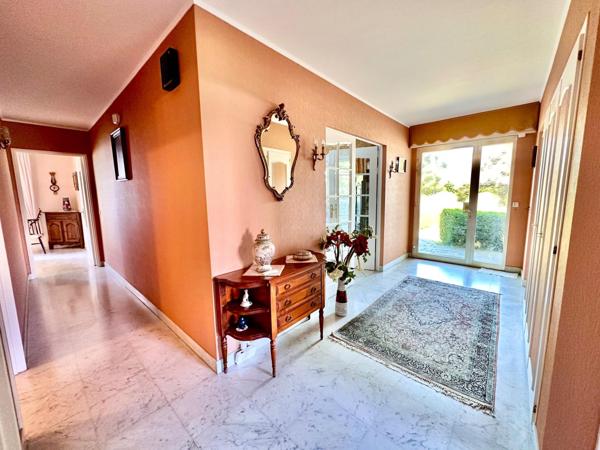 Plain pied sur sous-sol - F6 - garage double, terrasse et jardin