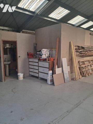 LOCAL 160M²