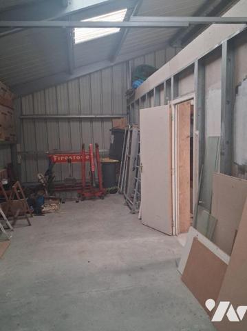 LOCAL 160M²