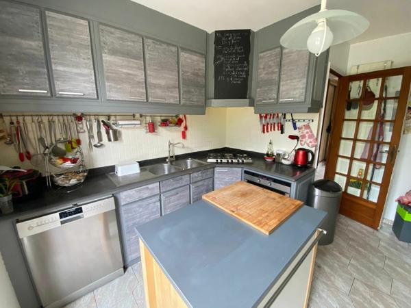 Maison à vendre    5 pièces • 140,24 m2 Champs-sur-Marne