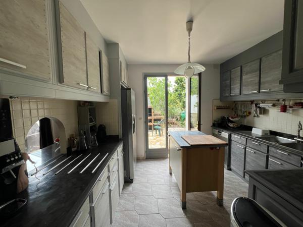 Maison à vendre    5 pièces • 140,24 m2 Champs-sur-Marne